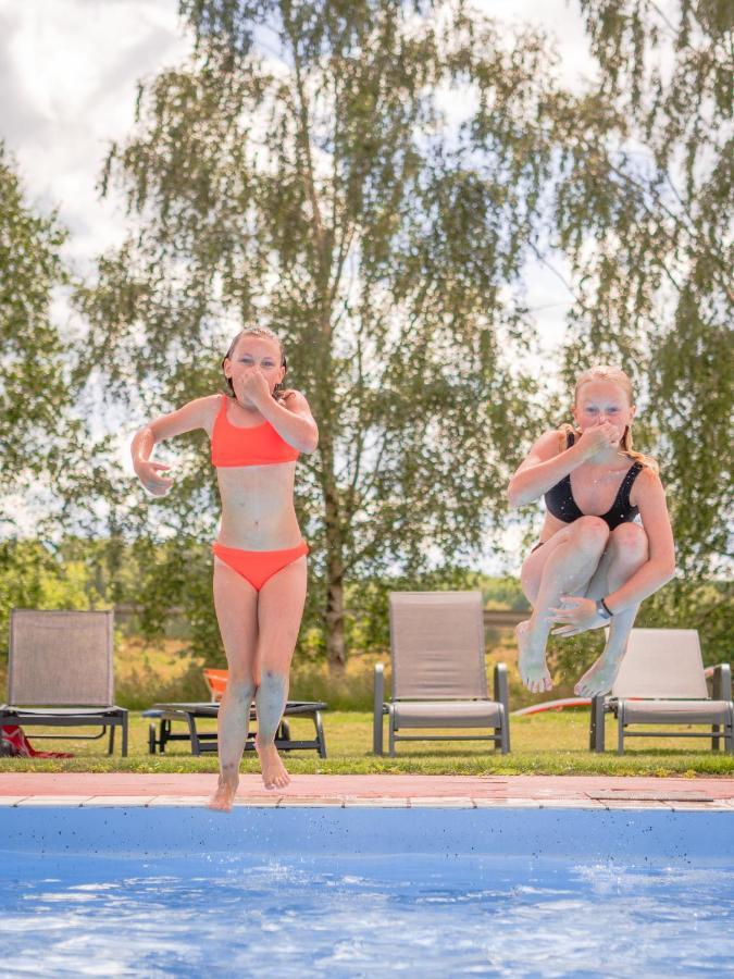 Bjoerkbackens Stugby I Vimmerby község Kültér fotó