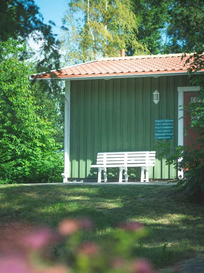 Bjoerkbackens Stugby I Vimmerby község Kültér fotó